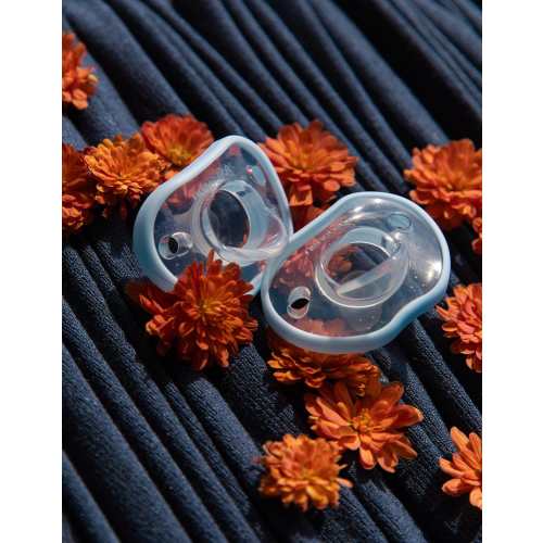 Limited-Edition Sky-Blue Pacifier – Nanobébé 4 months +