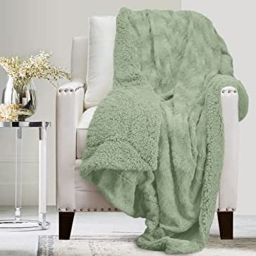 The Connecticut Home Company Throw Blanket, Soft Plush Reversible Faux Fur and Sherpa, Warm Thick Throws for Bed, Comfy Washable Bedding Accent Blankets for Sofa Couch Chair,65x50, Sage