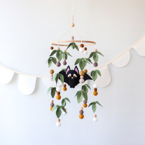 Bat baby mobile for crib, Halloween nursery decor, Woodland forest nursery theme, Felt leaves mobile, Gender neutral baby shower gift