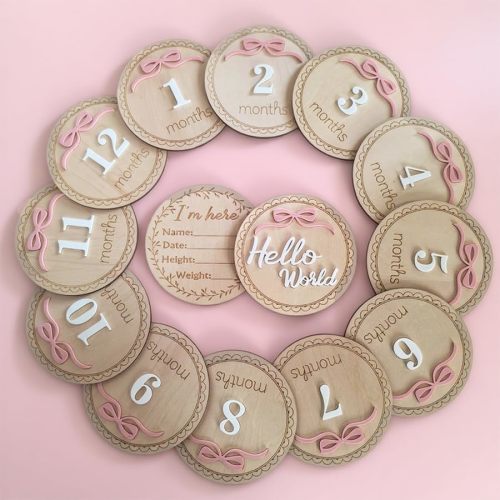 Baby Monthly Milestone Cards Double Sided Bow Hello World Newborn Name Announcement Signs 1-12 Months Girl Daisy Milestone Wooden Circles for Newborn Baby Shower Girl Photo Props