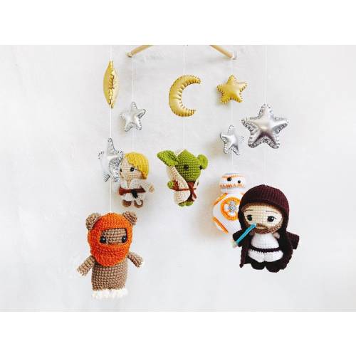 Star wars Baby Mobile , Outer space baby mobile ,BB8, Ewok, Obi Wan, Luke Skywalker, Yoda crochet mobile,  Baby Crib Mobile, Nursery mobile