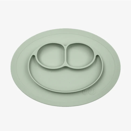 The Mini Mat by ezpz / Self-Suctioning Silicone Plate + Placemat
