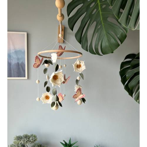 Flowers baby mobile, Butterfly crib mobile, green floral baby mobile, hanging felt mobile, cot mobile for baby girl, flowers nursery decor