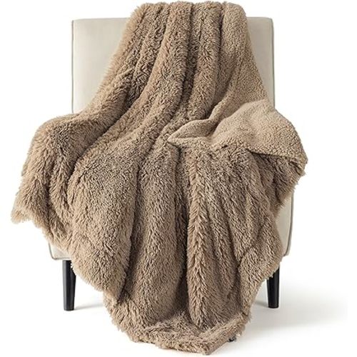Bedsure Fluffy Brown Throw Blanket Gifts for Women, Men, Soft Fleece Cozy Fuzzy Sherpa Plush Warm Minky Thick Faux Fur Throws for Couch, Bed, Brown Decor House Blanket Gifts for Mom Dad, 50x60