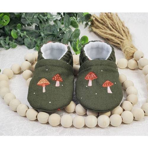 Mushroom Baby Moccasin, Baby Moccasin, Mushroom Baby Shower, Baby Booties, Baby Girl Mocc ,Baby Boy Mocc, Mushroom on Olive Green