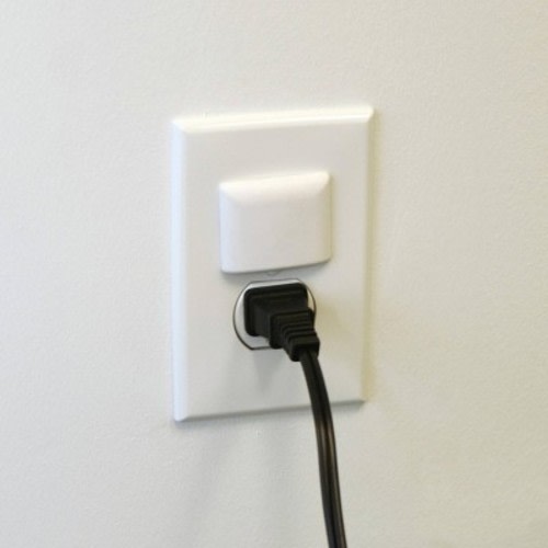 Qdos Safety StayPut Single Outlet Plug - White 12 pack