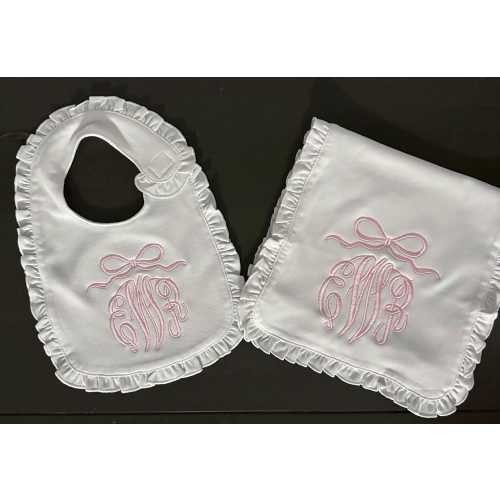 Ruffle Bib and Burp Cloth Set /Personalized Bib Burp Cloth Gift / Bow Monogram Bib / Girl Bib / Ruffle Bow Burp Cloth / Baby Shower Gift