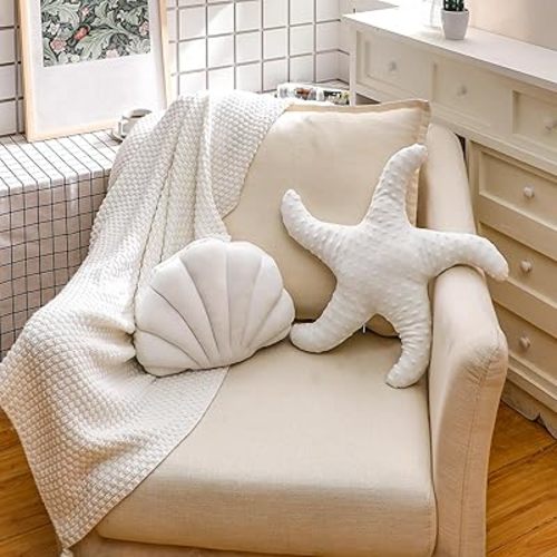 Newwiee 2 Pcs Starfish Pillow 20'' Seashell Throw Pillows 13x10'' Beach Starfish Shell Shaped Throw Pillows Soft Home Decorative Pillow Cute Plush Coastal Decor for Bed Couch Living Sofa Room Decor