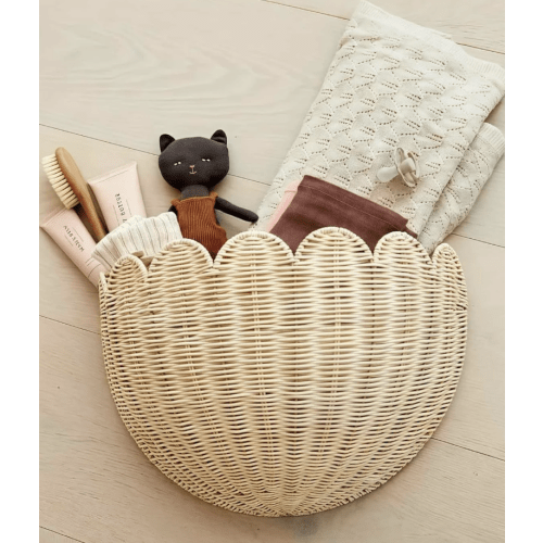 Scalloped Wall Basket – Hanging Hand Woven Wicker Wall Basket with Metal Frame & Hook, Bohemian Style Decorative Storage, 14"x6"x8"inch, 1Pcs