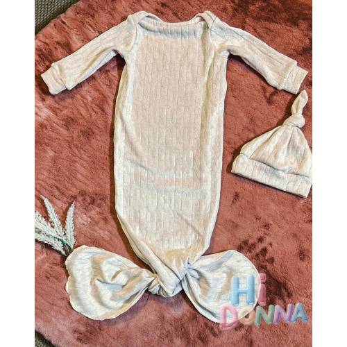 Classic Knitted Baby gown Set// Soft Baby clothing// minimalist outfits // gender neutral baby set