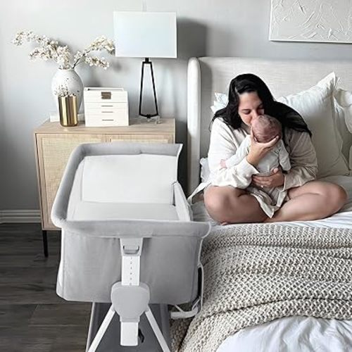 Cowiewie Bassinet Bedside Sleeper, Baby Bassinet with 7 Adjustable Height, Bedside Bassinets for Baby with Breathable Mesh Sides & Mattress, XL Storage, Easy Folding Bedside Crib (Grey and White)