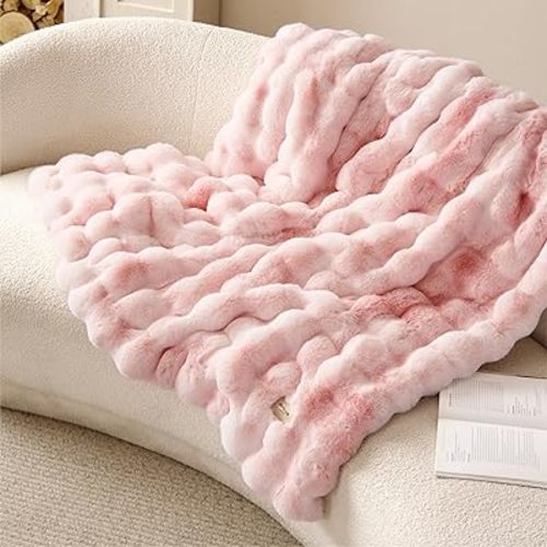 Bedsure GentleSoft Faux Fur Throw XL Blanket, Fluffy Fuzzy Large Throw Blanket for Bed, Soft Cozy Fall Bedding Coloring Couch Cover, Thick Warm Plush Women Men Birthday Gifts, Tie-dye Pink