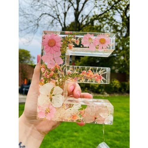Handmade Floral Night Light,Floral Resin Night Light Letters,Pressed Flower Resin Letters with Led Light,Large Floral Initial Resin Night Light,Birthday Gift for Mother, Wife,Girl Friend (B)