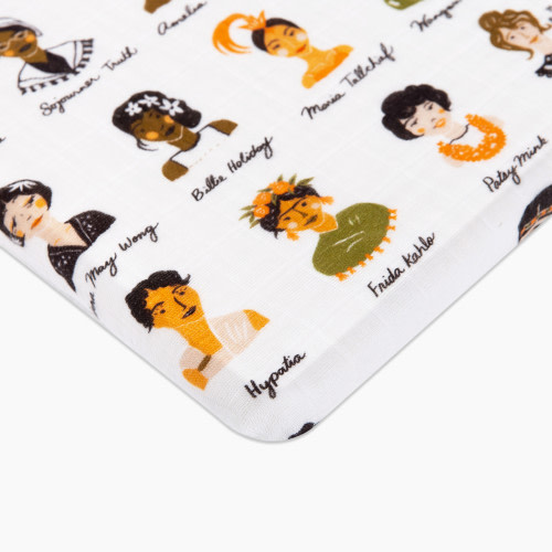 babyletto All-Stages Bassinet Sheet - Women In History