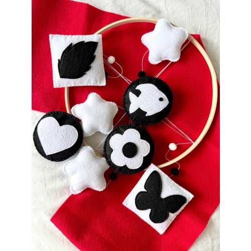 Simple Montessori Black and White High-Contrast Colors Felt Handmade Baby Mobile for Crib or Changing Table Personalized