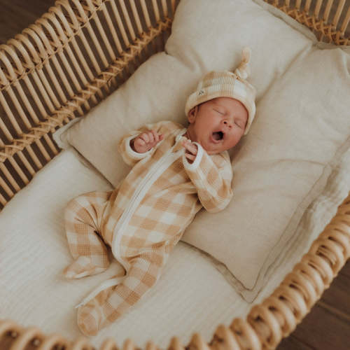 My First Outfit - Footed Romper & Beanie Set | Gingham NB