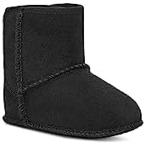 UGG Unisex-Baby Classic Fashion Boot