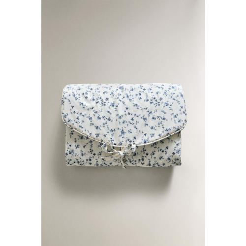 Baby Blue Flower Portable Changing Mat