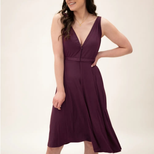 Juliet Labor & Postpartum Gown in Plum – Lila, petite