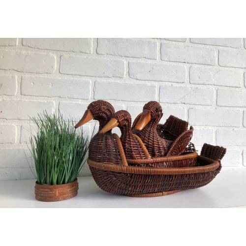 Vintage Wicker Duck Basket. Woven Duck Basket. Farmhouse Rustic Decor. Country Duck Decor. Wicker Nesting Ducks.