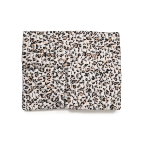Chillin' Cheetah Blanket | Lola Blankets