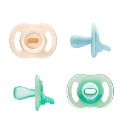Tommee Tippee Stay Put Pacifier Set, Contains 2 Ultra-Light StayPut Glow in the Dark Pacifiers and 2 Ultra-Light StayPut Pacifiers, 0-6 Months, Colors May Vary, One-Piece Silicone Design, Pack of 4