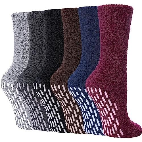 FNOVCO Non Slip Socks for Women Winter Warm Cozy Fuzzy Slipper Socks Soft Fluffy Hospital Socks with Grips