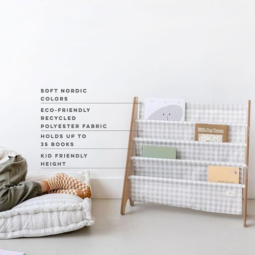 3 Sprouts Recycled Fabric Kids Bookshelf – 4-Tier Sling Book Rack Organizer - Nursery Room Playroom Classroom Wooden Book Shelves - Kid Bookcase Wood Storage Shelf for Toddler Age 3+ - Gingham Beige