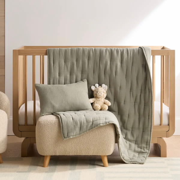 Organic Airy Gauze Toddler Quilt  in Dried Sage