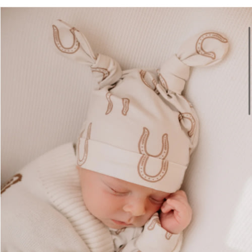 Double Knot Beanie | Western Horse Shoe
