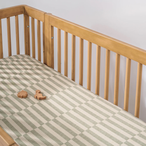 Crib Sheet in GOTS Certified Organic Muslin Cotton