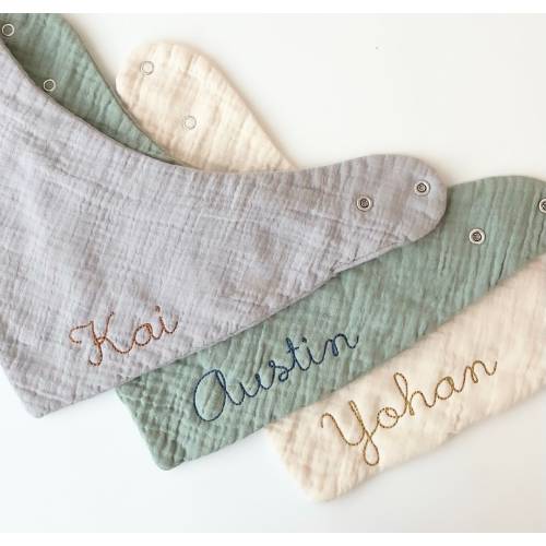 Embroidered Personalized Bib, Double Gauze Muslin, Personalized Baby Bib, Custom Baby Gift, Personalized Baby Gift, Embroidered Baby Gift
