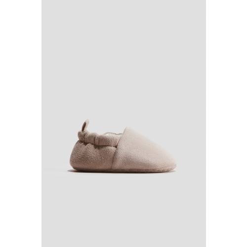 SOFT SLIPPERS