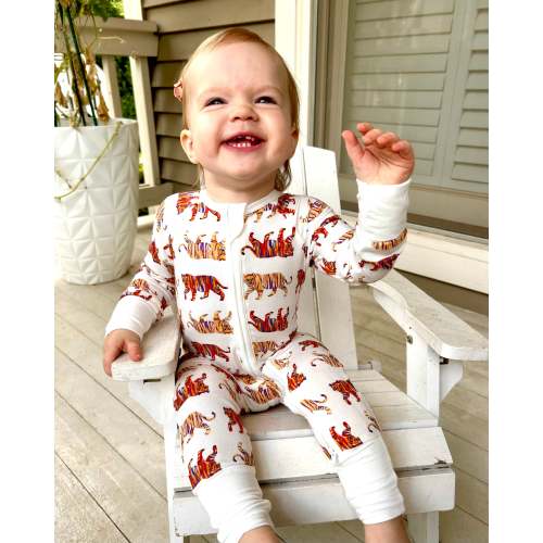 Easy Tiger - Convertible Zip Footies
