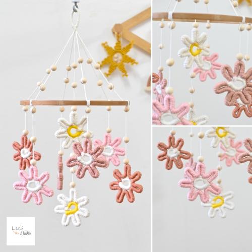 Floral Baby Mobile: Boho Daisy Nursery Decor