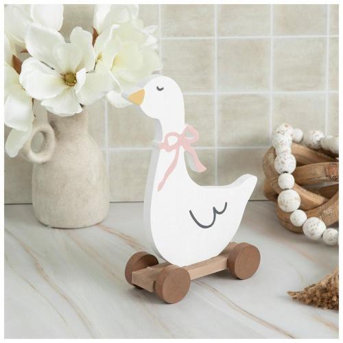 White Goose On Wheels