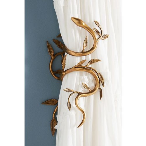Serpentine Tieback