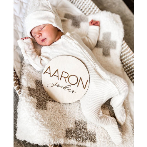 Engraved Baby Name Sign / Wooden Name Sign / Baby Name Plaque / Name Announcement Plaque / Rose Nursery Decor / Newborn Photo Prop