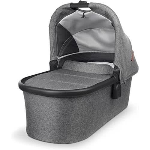 UPPAbaby Bassinet/Compatible with Vista, Cruz, Ridge, Minu Strollers/Overnight Sleep Solution/Mattress, Sheet, and Bug Shield Included/Greyson (Charcoal Mélange/Carbon Frame)