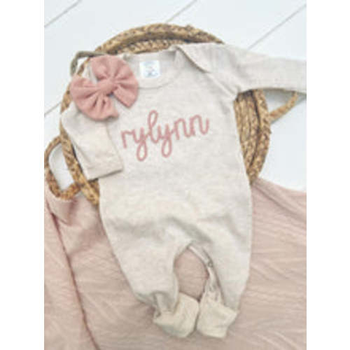Personalized Baby Girl Outfit | Oatmeal Beige Romper Pink Chunky Chain – Wonderfully Made