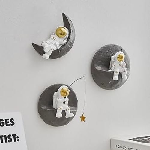 Astronauts Wall Decor Set of 3, Modern Home Wall Sculptures Decoration, 3D Kid Room Wall Decor, Cute Space Theme Room Wall Decor, Outer Space Man Wall Decor for Boys Room Bedroom Playroom Decorations…