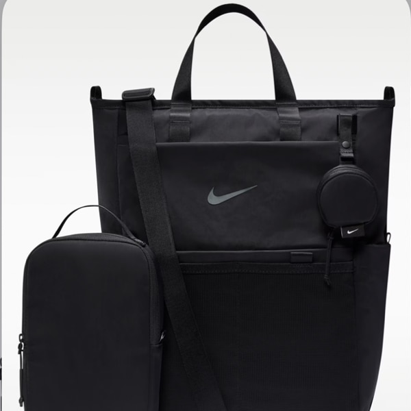 Nike (M) Convertible Diaper Bag 2.0 (Maternity) (25L). Nike.com