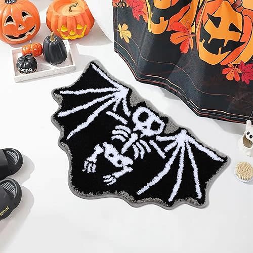 Halloween Bat Bath Mat, Skull Bedroom Rug Ultra-Absorbent Machine Washable Bath Mat Non-Slip Bat Scary Mat Black Gothic Home Decor for Bathroom Bedroom Kitchen Room 20”x26”