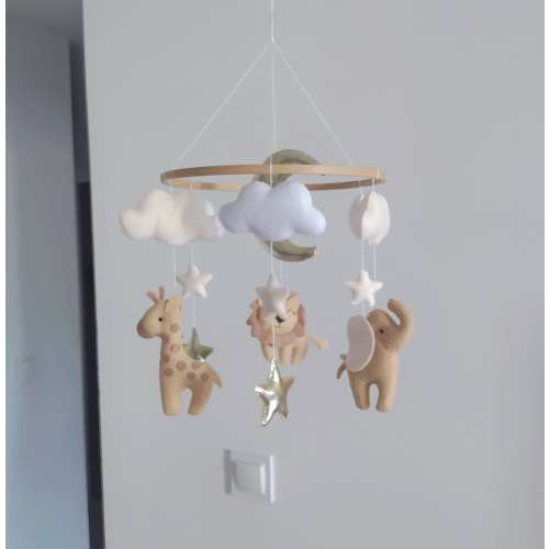 Safari baby mobile/nursery mobile / africa animals, mobile for nursery, nursery mobile safari, gender neutral baby mobile, baby shower gift