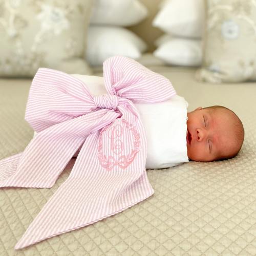 Monogrammed Bow Sash for Swaddle, Newborn Bow Sash, New Baby Gift, Bow Wrap for Pictures, Bow Sash for Baby, Large Bow for Swaddle