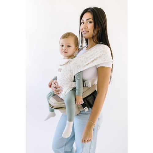 Tushbaby - The Snug Attachment - leopard