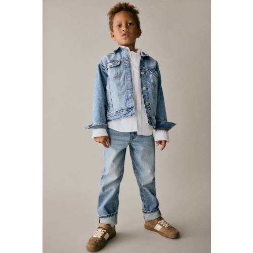 RELAXED-FIT JEANS