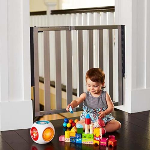 Munchkin Loft Aluminum Baby Gate