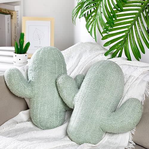 Namalu Throw Pillow 16 Inches Cactus Shape Pillow 3D Cushion Aesthetic Pads for Nursery Bedroom Sofa Room（2 Pcs）