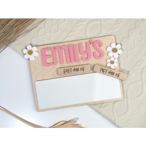 Daisy First Day of School Sign | Last Day of School | Back to School Signs | Dry Erase Sign | Reusable Sign